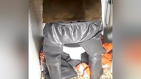nlboots - rubber waders, rubber shorts and military shirt