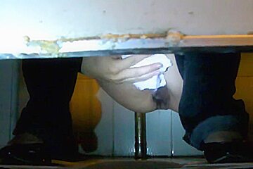 pissing 93