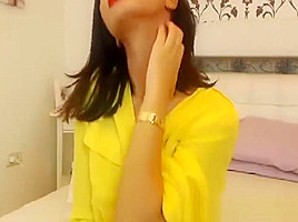 sexy-babe-aubrey-sucks-down-a-dildo-and-plays-HI from webcam-privates net