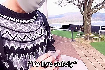 京都の海で野外露出t゙ート!興奮した変態彼女は手コキフェラで早漏m男の精子をごっくんしちゃいました Japanese Amateur teen 18+ Outdoor Sex In Public Sea